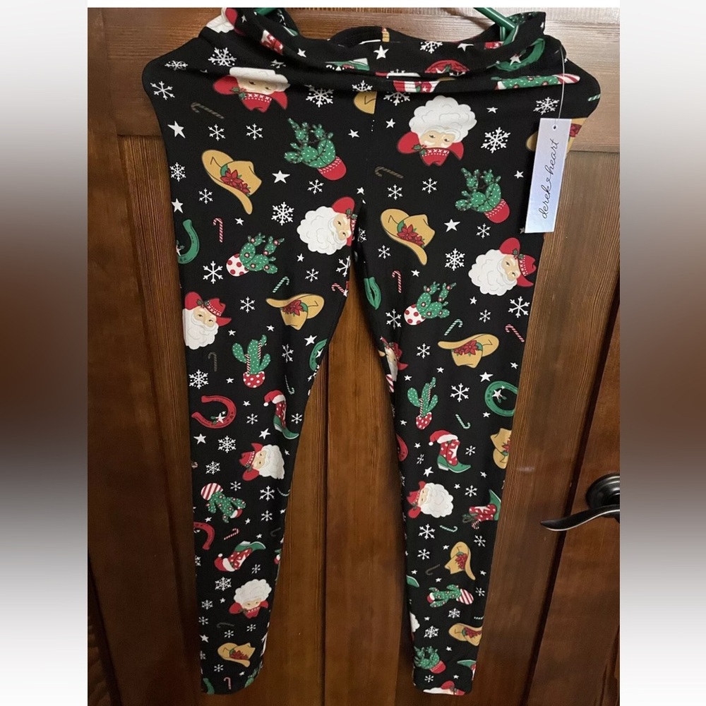 NWT! Derek Heart Women’s Christmas Cowboy Design Leggings. Junior Size Large.